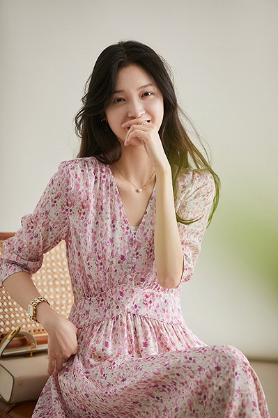 おしゃれなワンピース Vネックシルク風ワンピース レーディスファション洋服|ドレミファソラ・ねこ