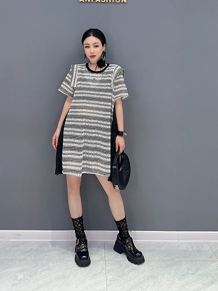 今めかしいな並み並みプルオーバー風衣装 ファションチュニックワンピース