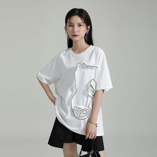 半袖Tシャツ　クルーネック　レーディスファション商品　カジュアルトップス 8,724円