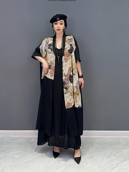 ロングカーディガン　レディースファション服　コート風ワンピース　人気商品