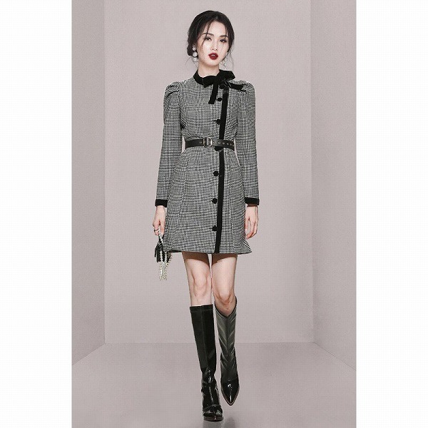 レディースファション服 今めかしい衣装 流行り物着?せ衣装