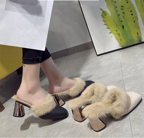 ファーサンダルミュールパンプス