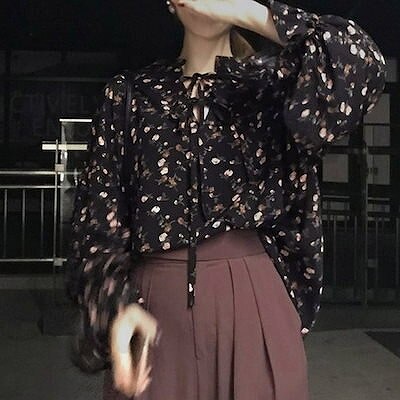 シャツ女秋の新作リボン丸首トップスゆったり花柄減齢長袖シャツ女