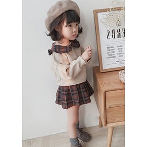 ちびっ子服ちびっ子服2点書き割りお嬢さん