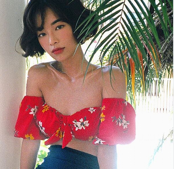 水着タンキニセクシービキニ