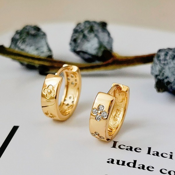 100％S925シルバー 18K金メッキ　ピアス　QS-K1567-10 高品質アクセサリー