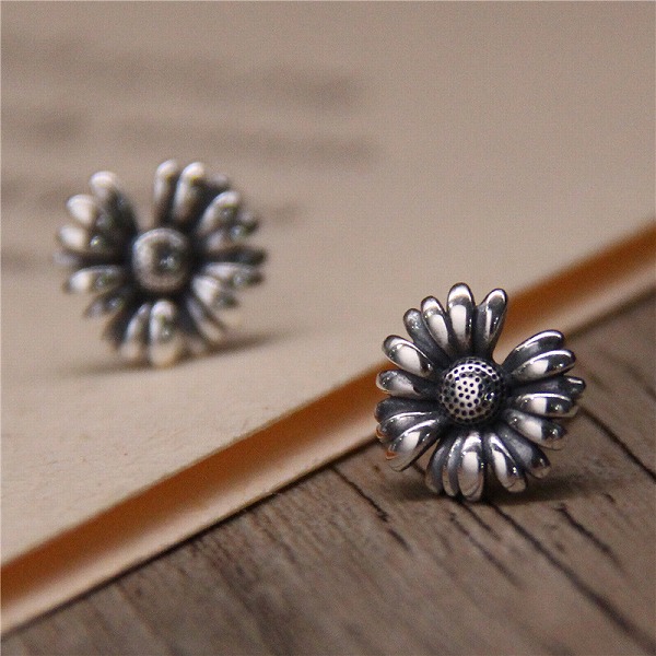 100％S925シルバーピアス　 ハンドメイド　通勤アクセサリー　FY-E009