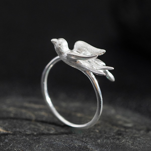 100％S925シルバー 　ツバメ　リング　高品質シルバアクセサリー