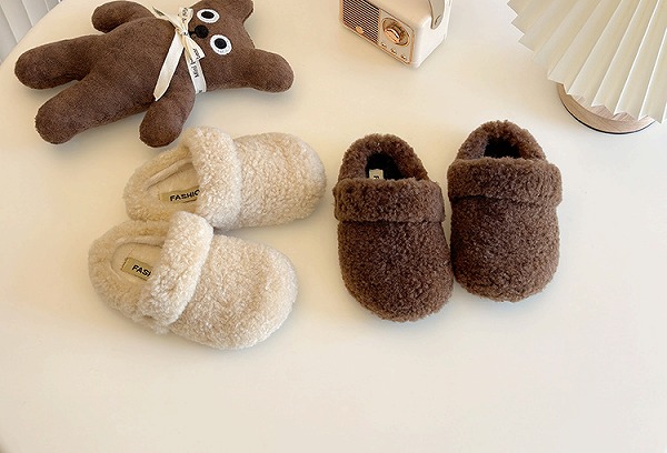【秋冬新作】小わっぱ用家庭用スリッパ すべりどめ 御嬢さん 流行り物 小わっぱ靴 シューズ ふわふわ