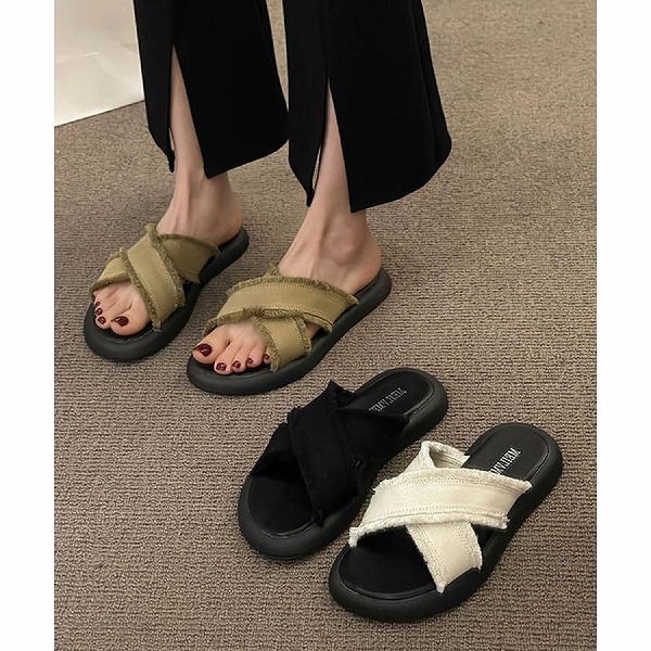 ミュールサンダル 差し交わす胴締め 美脚