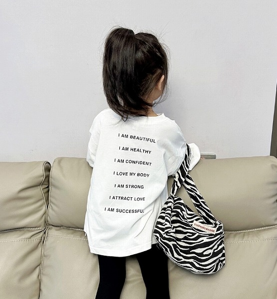 INS秋冬服 韓国風子供服 長袖 トップス Tシャツ カジュアル 英字 男女兼用