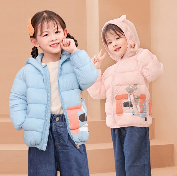 秋冬新作 韓国赤ちゃん服 落ち込む上衣 長袖 中綿厚地の外套 うしろ帯 朦々たる 遊撃手丈 4色