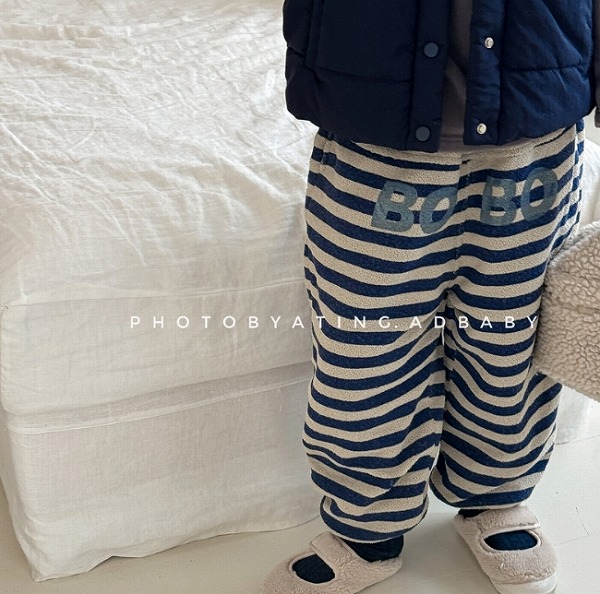 秋冬新作 子供服 厚めのタイプ パンツ ズボン 韓国風子供服 男女兼用 防寒 温かい 3色