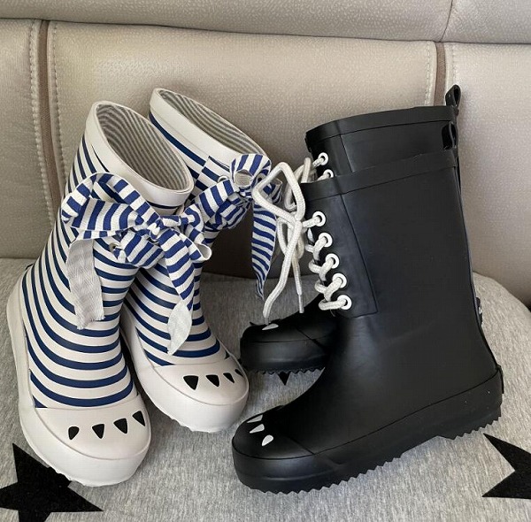 新入荷★ちびっ子雨靴★シューズ★曳き船24-35★3種