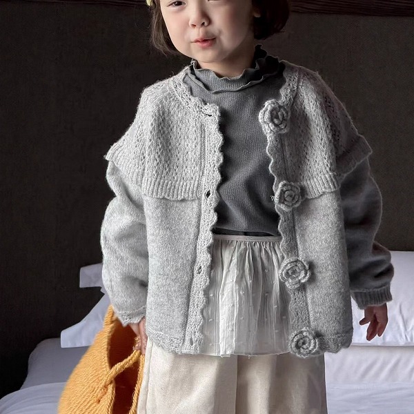秋新品★子供服 　カーディガン★90cm～130cm 2色