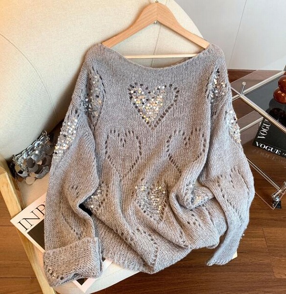 新登場　レデイーズ服　婦人服　ニットセーター　トップス3色