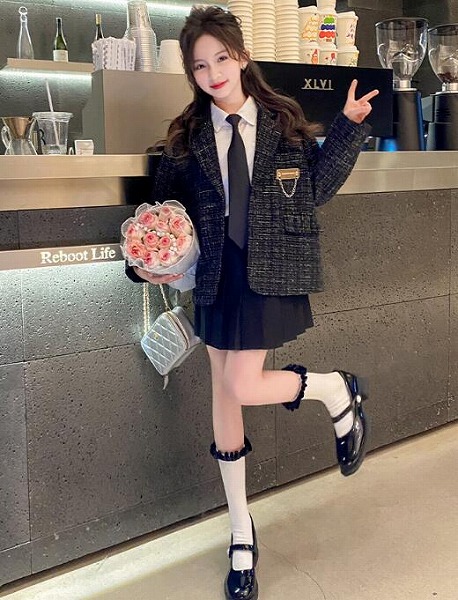 キッズ服　韓国風ベビー服　コート+スカート　120-170CM