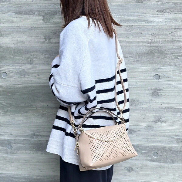 【新作】オケージョン シーンにも使える 2WAY ハンドバッグ <ピアール> フォーマル 綺麗め|ドレミファソラ・ねこ