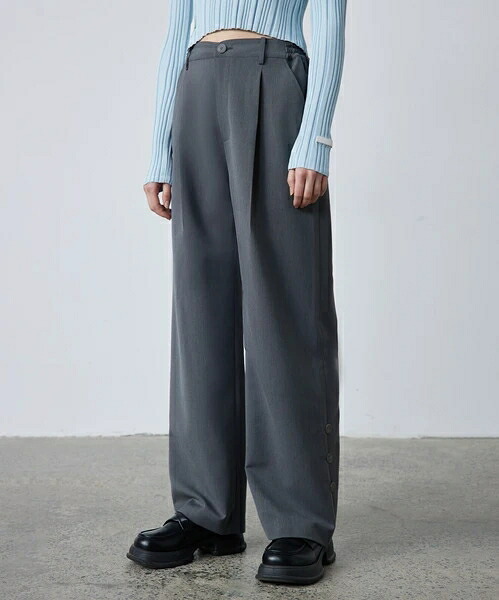 「ELOOPS」アクセントボタンストレートベーシックパンツ