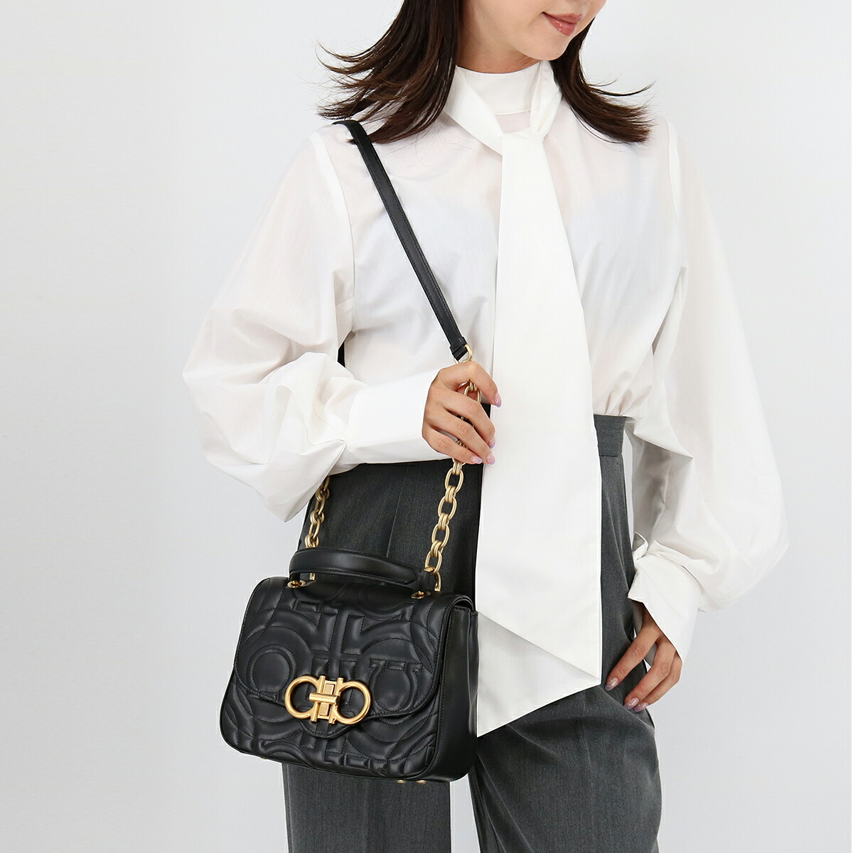 超極美品○ Salvatore Ferragamo フェラガモ ハンドバッグ ワン 超極美品○ Salvatore Ferragamo フェラガモ ハンドバッグ ワン
