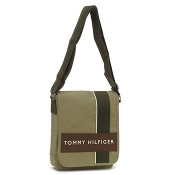 tommy hilfiger camera bag