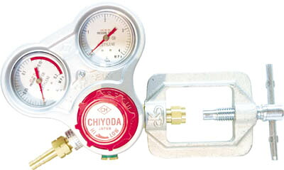 千代田 アセチレン用調整器スタウト乾式安全器内蔵型【SRA-A】(溶接用品・ガス調整器)【送料無料】