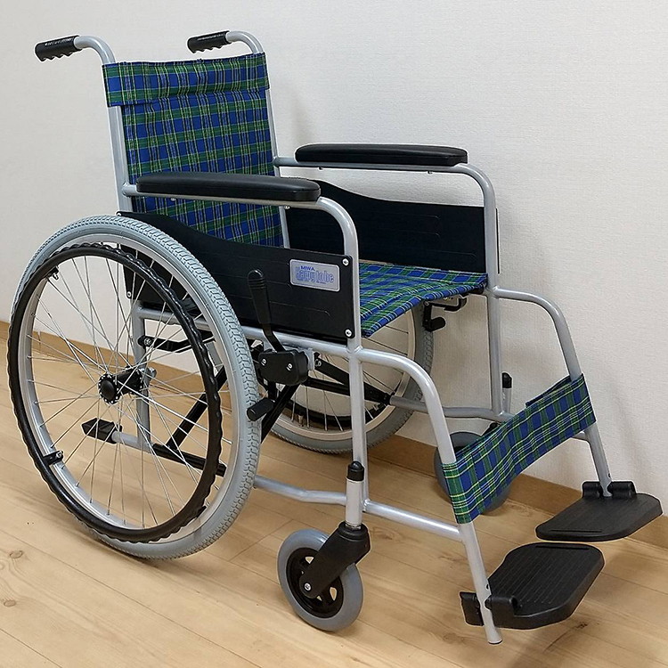 美和商事 自走式標準形車いす スタンダード(スチール)ノーパンク/チェックグリーン/-(代引不可)【ポイント10倍】【送料無料】