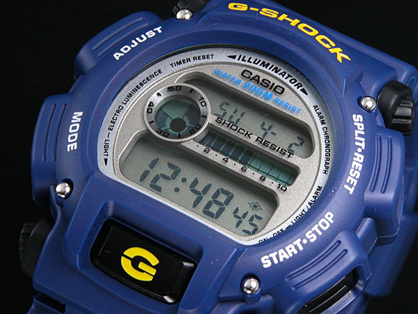 カシオ CASIO Gショック G-SHOCK 腕時計 時計 BASIC ベーシック DW-9052-2
