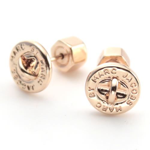 Rikomendofuhonkan Rakuten Global Market Marc By Jacobs Marc By Jacobs Turnlock Studs Lock Logo Earrings M3pe537 715 80604 Rose Gold