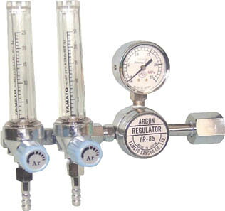 二連式流量計付アルゴン用圧力調整器 ＹＲ&minus;85Ｆ2【YR85F2】(溶接用品・ガス調整器)【送料無料】｜リコメン堂インテリア館