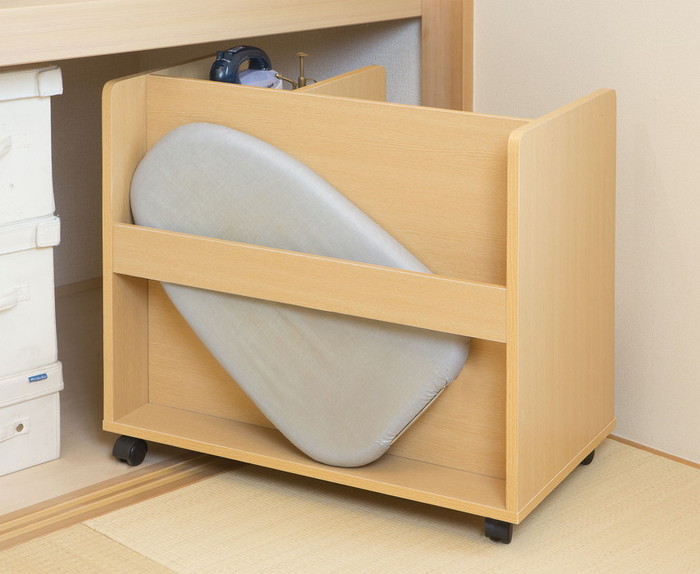 楽天市場 押入れ収納ラック ラック 収納ラック 掃除機 キャスター付き 取っ手付き 移動式 ストッパー付き アイロン台 片付け 押入れ 代引不可 送料無料 リコメン堂ホームライフ館