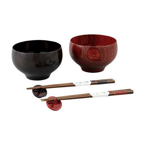 器の木 プレミアム箸付夫婦大椀 【大椀(約φ13&times;8cm)・箸・箸置き&times;各2】 貴重な国産欅を使った流れるようなフォルム C7118084(代引不可)【送料無料】｜リコメン堂ホームライフ館
