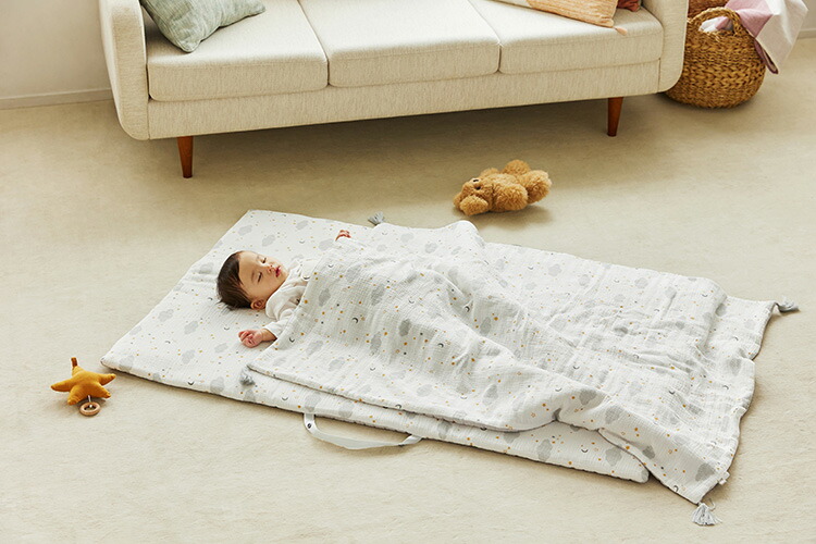 市場 D お昼寝 お昼寝マットドリーミングスター by DADWAY 洗える 持ち運べる 赤ちゃん アウトドア用