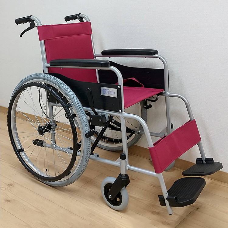美和商事 自走しり押し車椅子 標準尺度(軽銀)大気圏タイア/ブドウ酒赤いこと/-(代引不可)【貨物輸送無料】