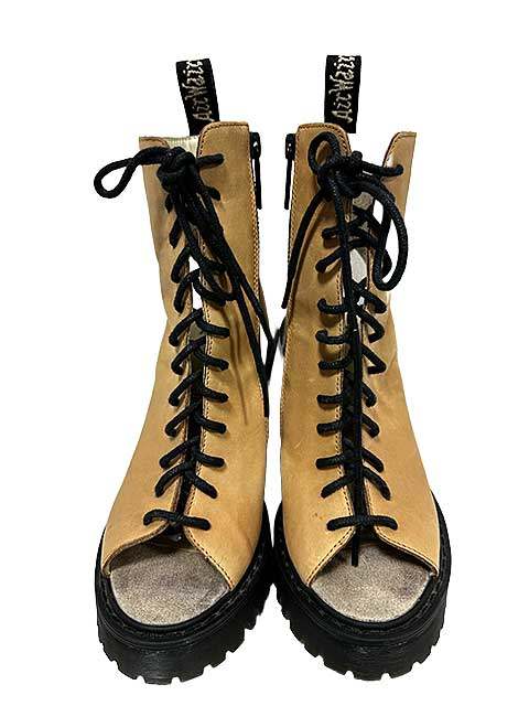 【中古】Dr.Martens ドクターマーチン 靴 カルメリータ ベージュ チャンキーヒール UK3.0 JP22cm相当｜リサイクルブティックABC