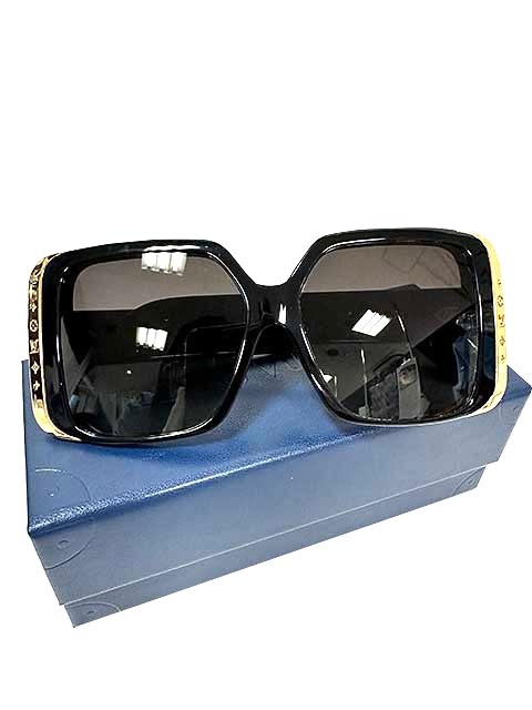 【中古】【美品】LOUIS VUITTON ルイヴィトン サングラス サングラス･LV ムーン･スクエア Z1664E 56□14 145 ゴールド金具