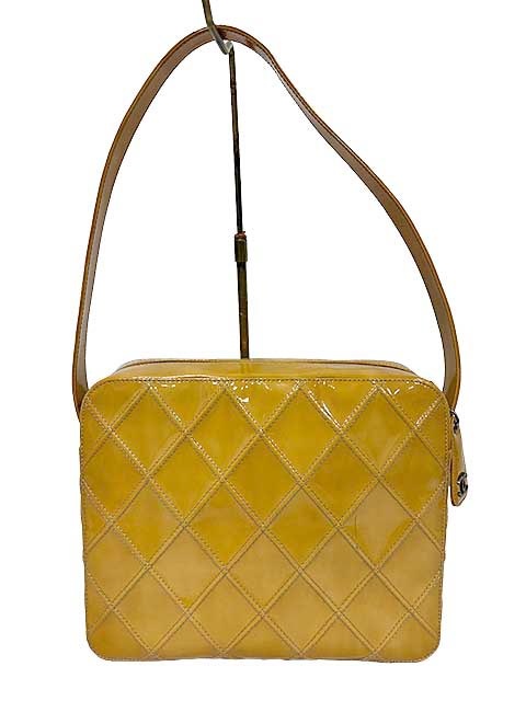【中古】CHANEL シャネル 御徒面子 ビコローレ 壱肩部 エナメルなめし革 黄色 レディース ヴィンテージ