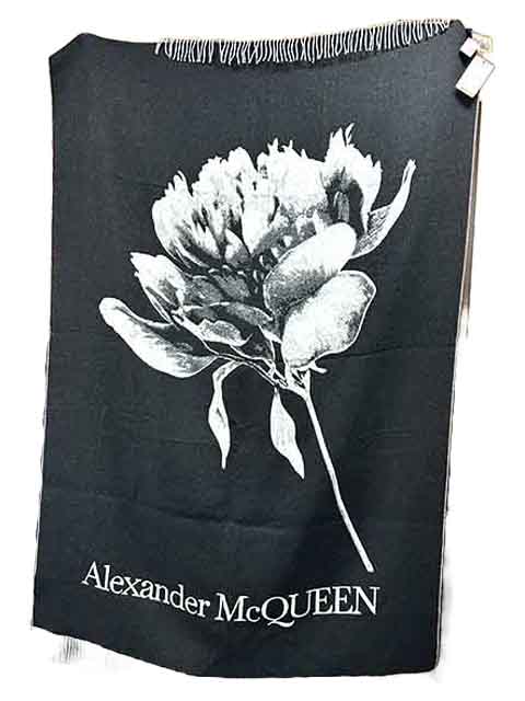 【未使用】【新古品】Alexander McQueen アレキサンダー・マックイーン　小物 レディース 2023 73062233200Q ウール　大判　ひざ掛け　定価13万　ブランケット