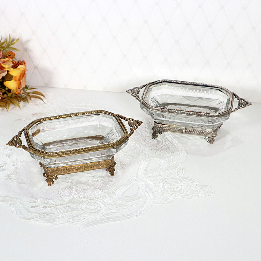 輸入雑貨　真鍮仕様　『切子ガラストレー』 クラシック　小物入れu0026食器　フルーツ皿 輸入雑貨 真鍮仕様 『切子ガラストレー』 クラシック 小物入れ\u0026食器
