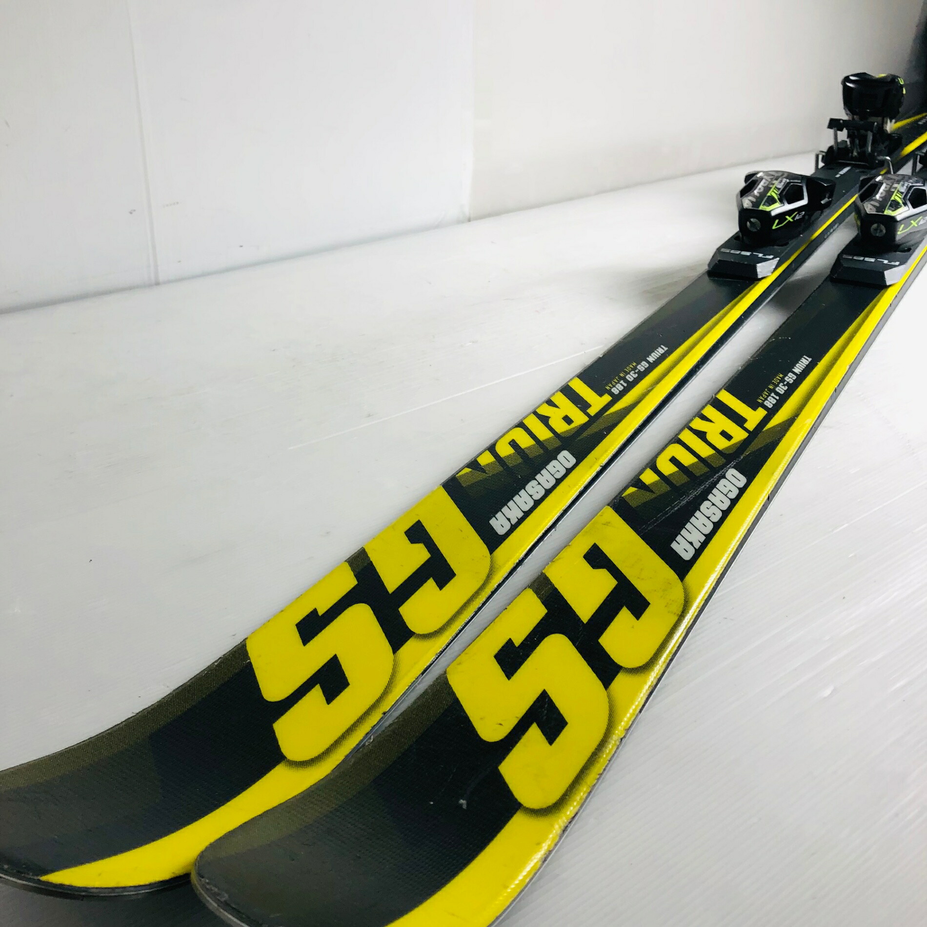 【中古】 オガサカ OGASAKA TRIUN GS-30 188 スキーの板板 ビンディング バインディング ゲーム盤 板