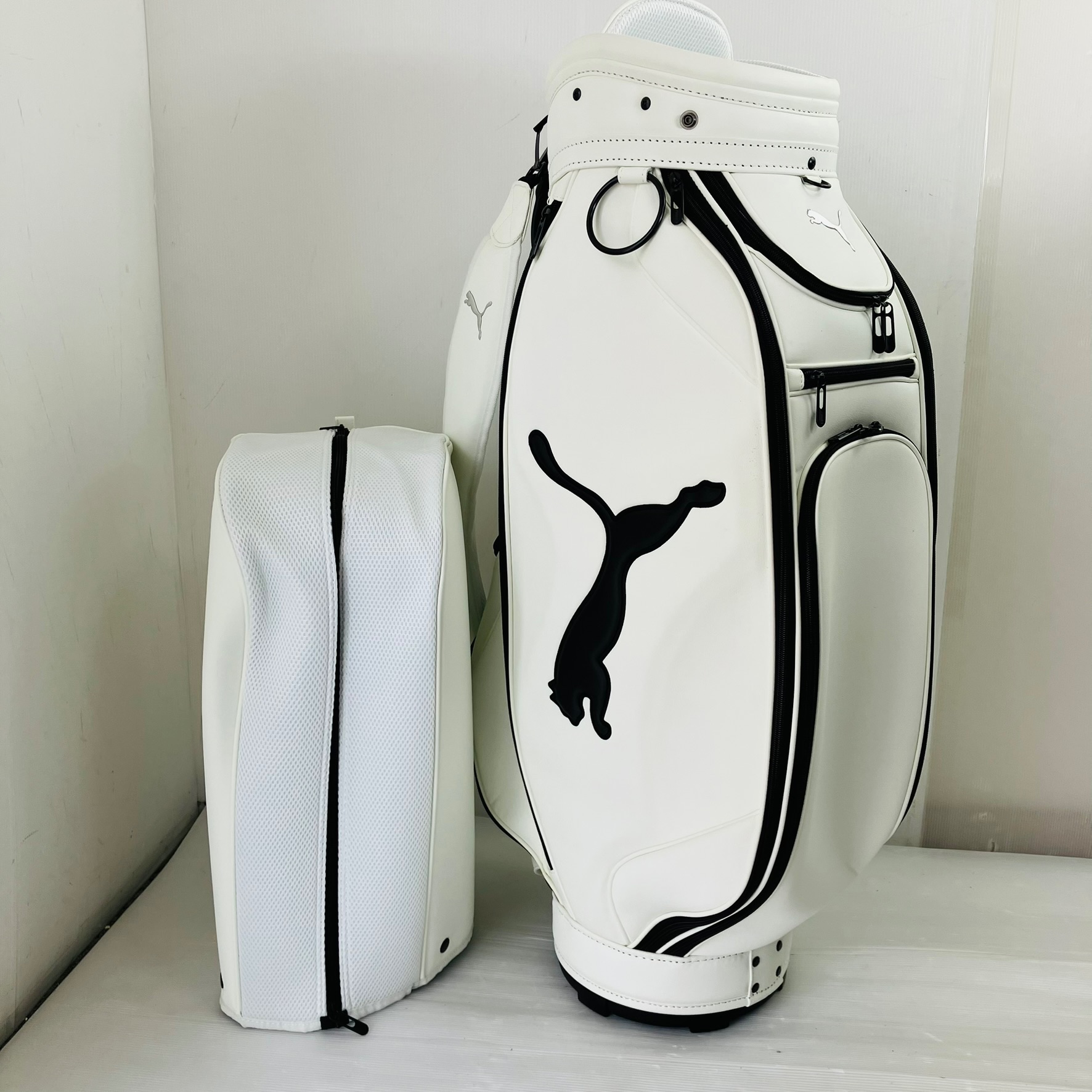 【新古品】 未使用品 PUMA プーマ ツアーライク メタルキャット 9型 ホワイト カートタイプ キャディバッグ ゴルフバッグ ゴルフ 初心者 入門|リユースネクスト店