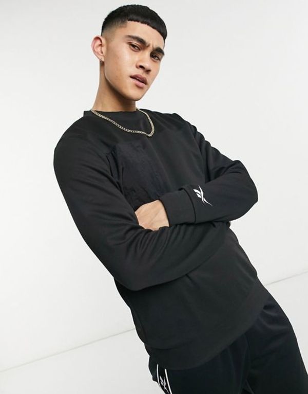 新しく着き リーボック メンズ パーカー スウェット アウター Reebok Sweatshirt With Woven Utility Pocket In Black Black
