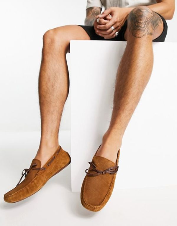 流行のアイテム レッドテープ メンズ スニーカー シューズ Red Tape Tassel Drivers In Tan Suede Tan Suede