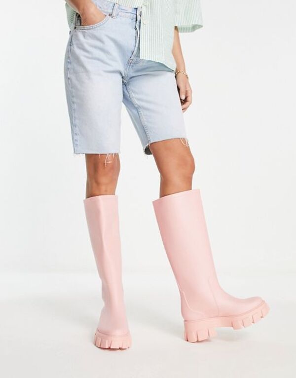 【送料無料】 エイソス レディース ブーツ・レインブーツ シューズ ASOS DESIGN Gracie chunky knee high wellies in pink Candy pink画像