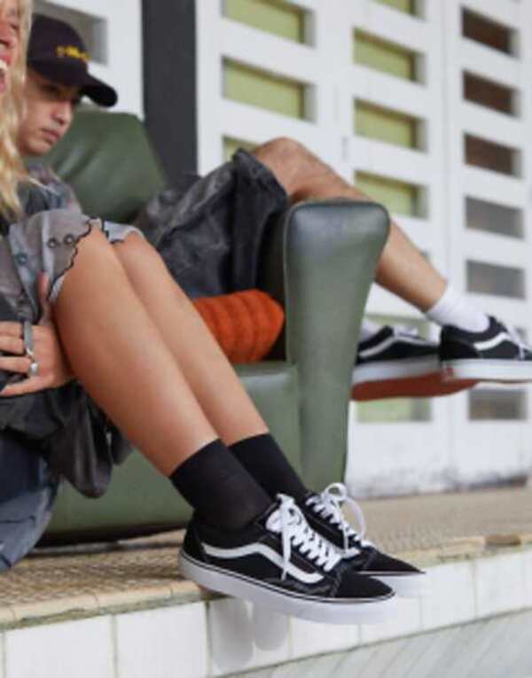 バンズ メンズ シューズ スニーカー Vans Classic Old Skool sneakers and Black ブラック