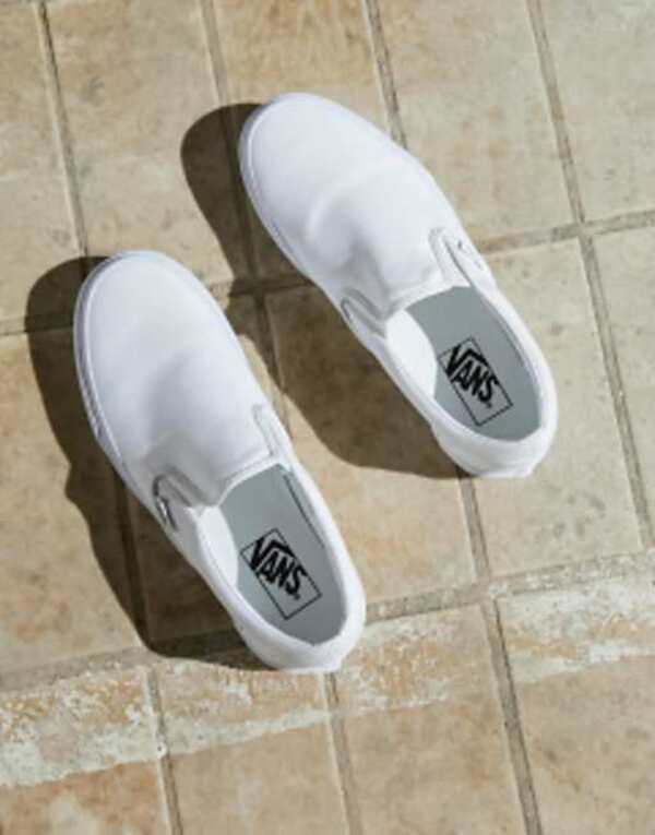 バンズ メンズ シューズ スニーカー Vans Classic Slip-On plimsolls White ホワイト