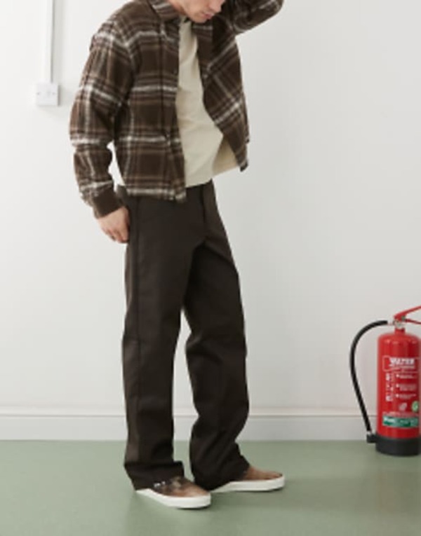 ディッキーズ メンズ ボトムス カジュアルパンツ ストレート パンツ Dickies 874 straight leg work pants in dark BROWN ブラウン｜ReVida 店