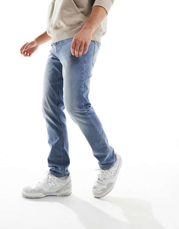 手玉 アンド ジョーンズ メンズ ボトムス ジーンズズボン下 ジーンズ デニム Jack \u0026 Jones Glenn slim leg jeans インチ light wash denim Blue denim ジーンズ