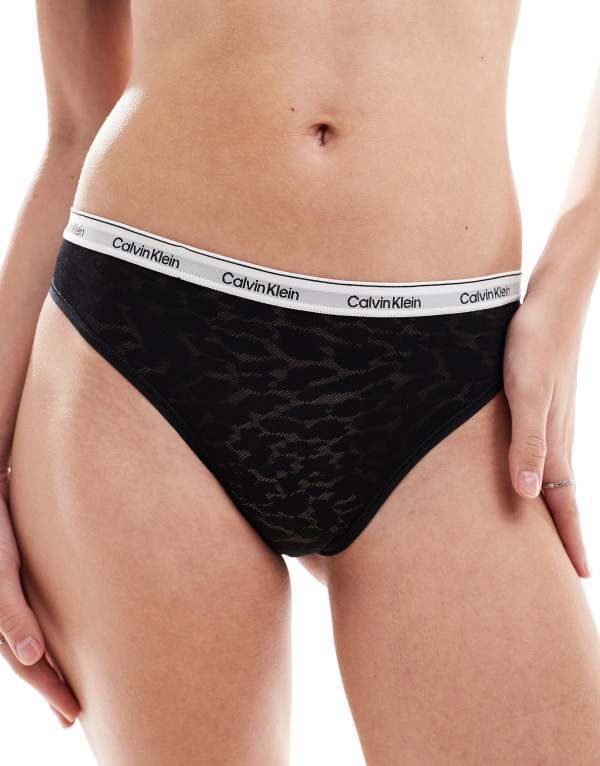 カルバンクライン レディース アンダー御召しもの ブリーフズボン下 スピード競技 ロゴタイプ Calvin Klein modern logo lace brazilian brief black 黒いこと