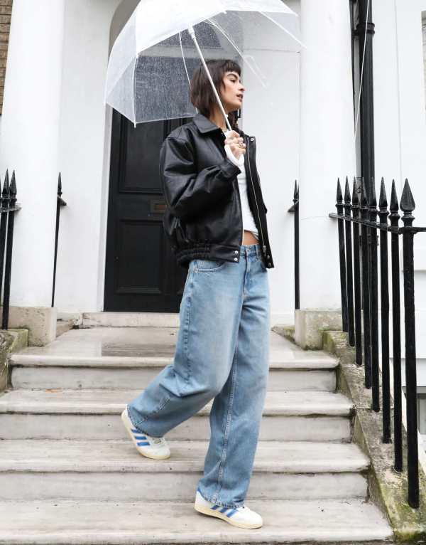 とっ始め販売店 レディース ボトムス ジーンズズボン下 ヴィンテージ ローライズ デニム Topshop Cinch low rise relaxed jeans インチ vintage bleach Vintage bleach